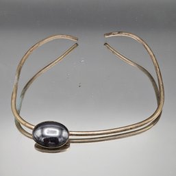 Vintage Silver Tone Wire Cuff Necklace With Hematite Cabochon ~5