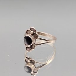 Vintage Mexican Sterling Silver Onyx Flower Ring - Size 4.75