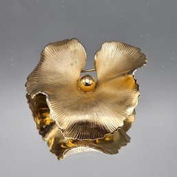 Vintage Giovanni Gold-Tone Ribbed Ginkgo Leaf Brooch