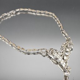 Retro Art Deco Style Rhinestone Statement Necklace - Silver Tone 16'