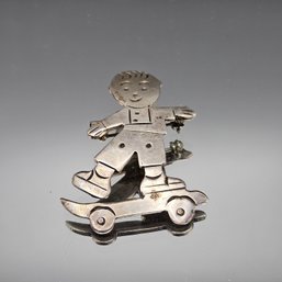 Vintage 925 Silver Skateboard Boy Brooch/Pendant -