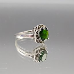Elegant 925 Sterling Silver Green Chrome Diopside Halo Ring - Size 8