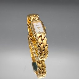 Seiko Quartz 1N20-0AC0 Gold Tone Mother Of Pearl Ladies Watch
