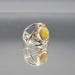 Arya 925 Sterling Silver Opal Ring - Size 8.5 - 0.17 Ozt