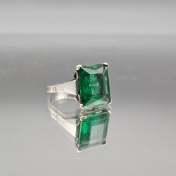 Sterling Silver Emerald-Cut Green Glass Solitaire Ring - Size 4.5