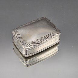 Vintage 925 Sterling Silver Pill Box Engraved Scroll Design Rectangular 0.43oz
