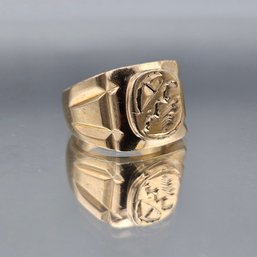 Men's Geometric Signet Ring - Marked 18K 750 - FAUX Gold / Costume
