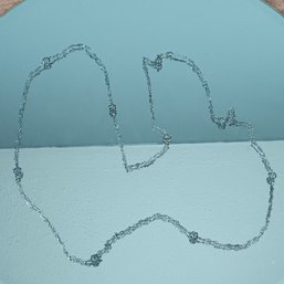 Long Flapper Styles Silver Tone Single Strand  Necklace 20'