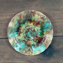 Wedgwood Colored Cabbage Leaf On Basket Plate 9'