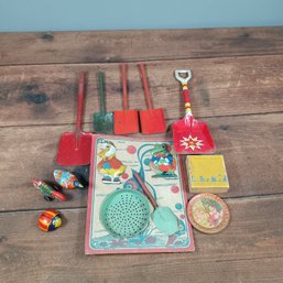 Tin Toy Lot -Shovels Wind Up Beach Toys