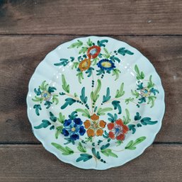 Majolica Floral Design 10' Plate