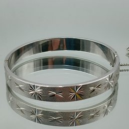 Vintage Starburst Etched Silver-Tone Hinged Bangle