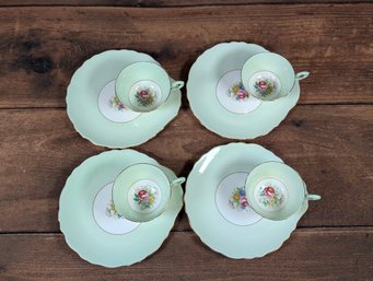 Set Of 4 Tuscan English Bone China Tea Cup & Saucer Light Green W/Flowers Inside Cup