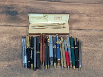 Pen Lot