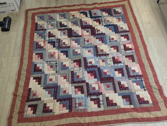 PA Long Cabin Pattern Quilt 76' X 68'