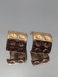 Vintage Ervin Pearl Gold-Tone Textured Clip-On Earrings