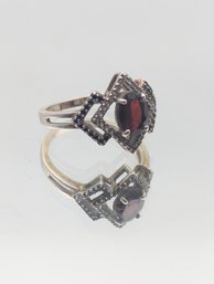Sterling Silver 925 Red Stone Ring Size 9 -0.116 Ozt