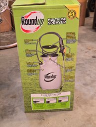 Roundup Multi-Use Garden Sprayer In Box