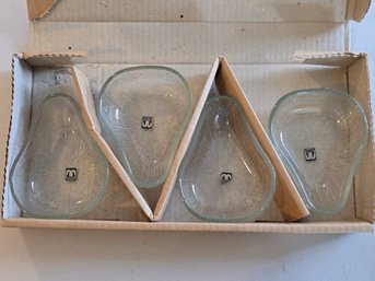 Vintage Cascade England Set 4 Avocado Pear Glass Dishes MCM Textured Clear Original Box