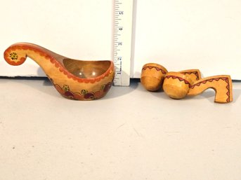 Vintage Russian Khokhloma-Style Wooden Bowl Holder & 2 Spoons