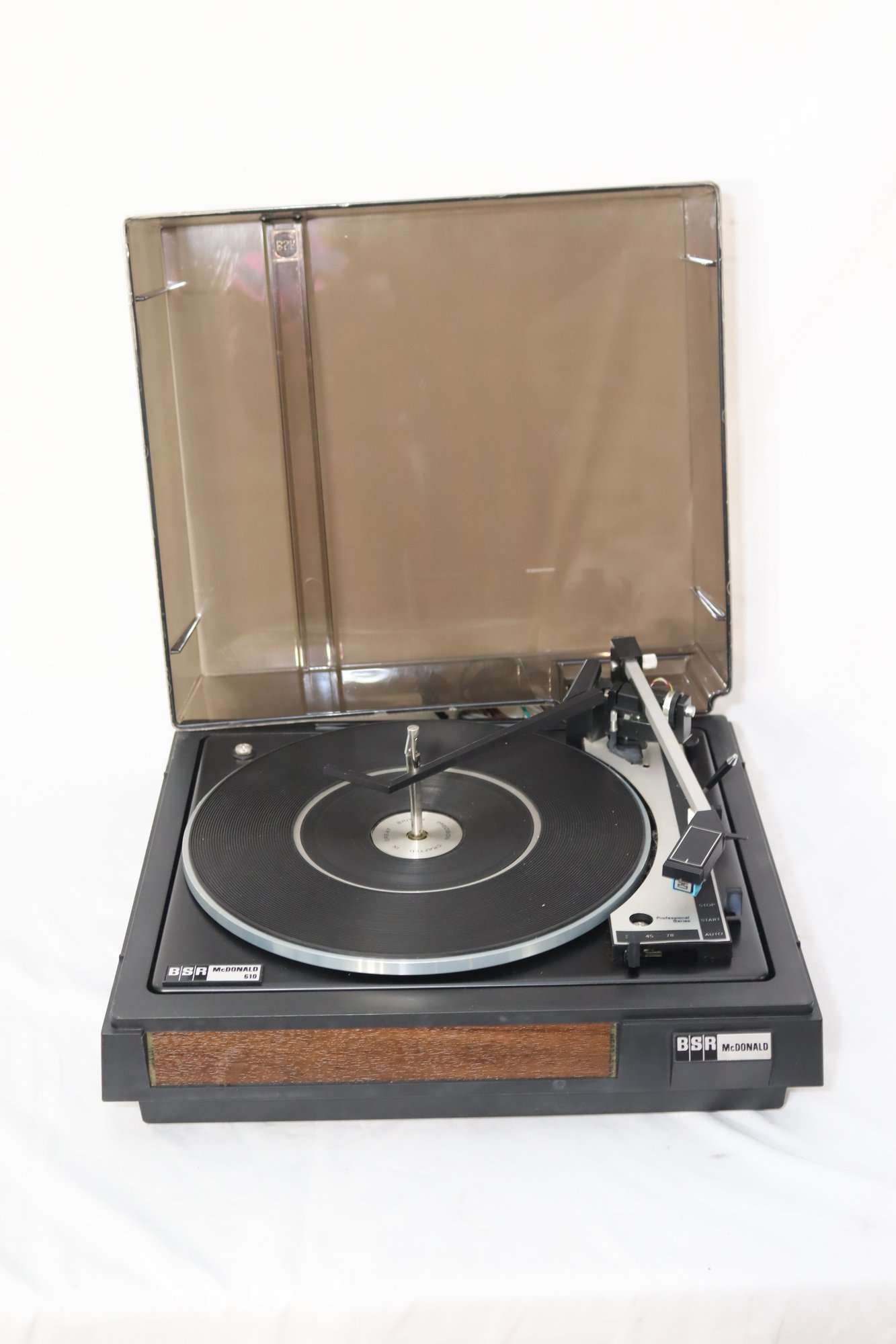 Rare Vintage BSR MCDONALD 610 4-SPEED TURNTABLE CHANGER. (G-54