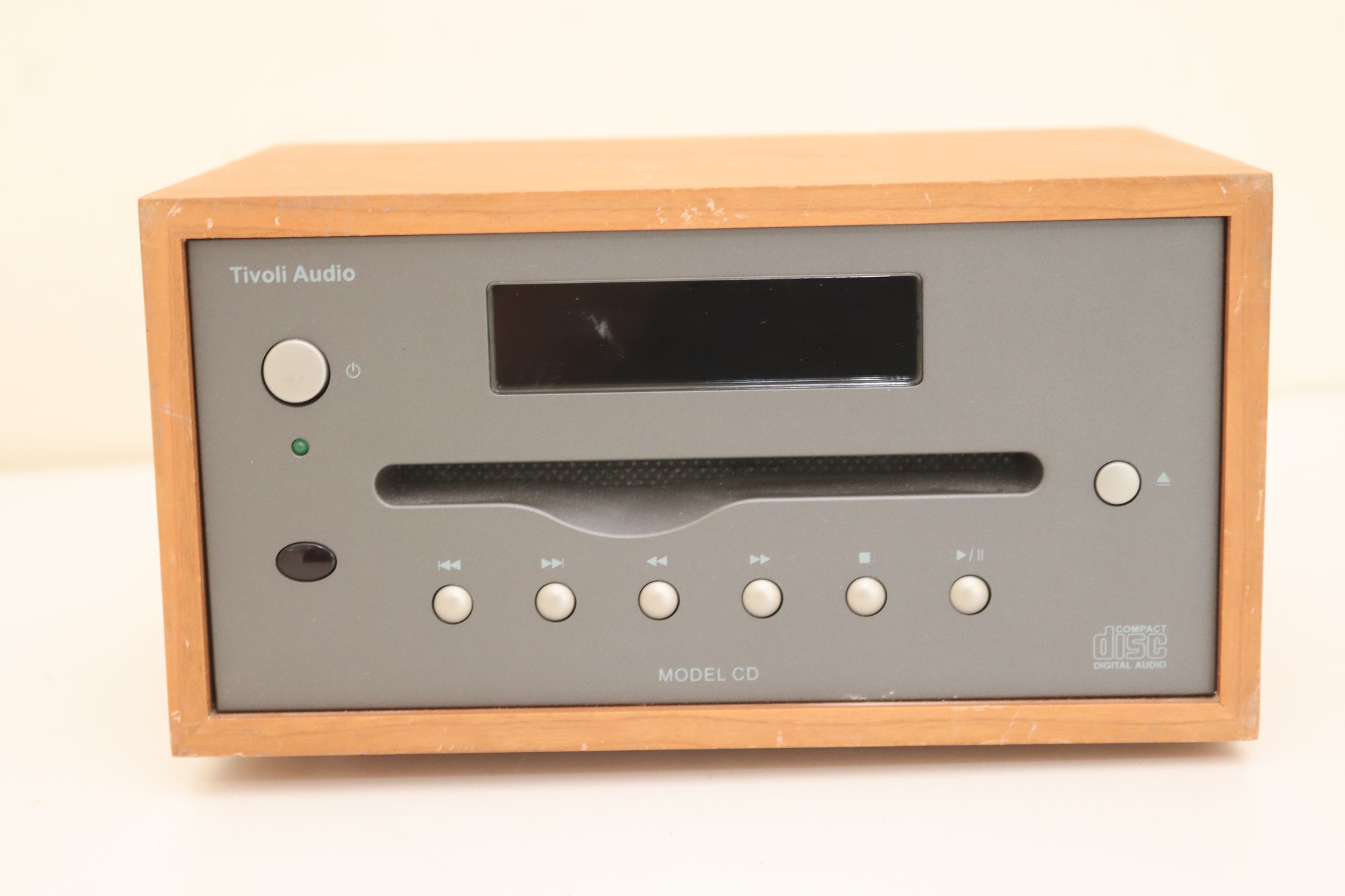 Tivoli Audio Model CD Compact Disc CD Player. (E-4) #29847