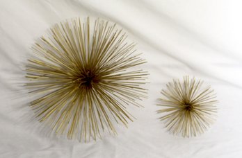Wall Decor Metal Spike Puff Balls!  (D-68)