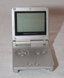 Gameboy Advance SP. (B-28)