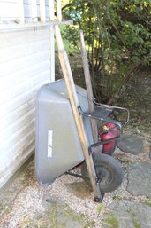 True-temper Wheelbarrow