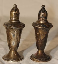 Sterling Silver Salt & Pepper Shakers (B-71)