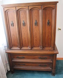 Vintage Mid-century Modern Gentleman's Chest By White Furniture. (A-63)