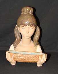 Lladro 2 Piece Porcelain Figurine Gardener Girl #2017 (E-6)