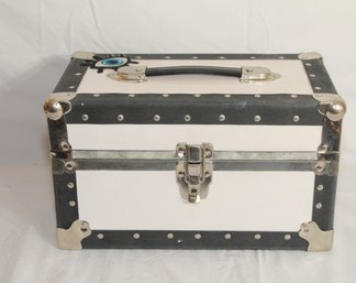 Mini Storage Trunk