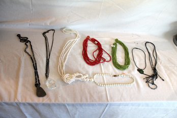 Vintage Costume Jewelry (X-1)