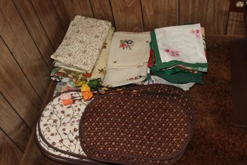 Vintage Tablecloths Placemats