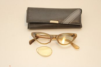 Vintage Cat Eye Glasses (DM-51)