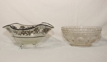 Vintage Pair Of Glass Serving Bowls (A-28)