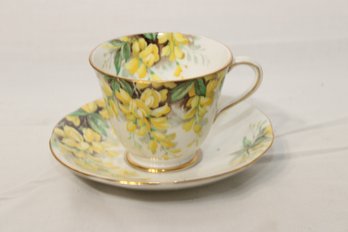 Vintage Royal Standard Bone China Teacup And Saucer Set. (A-37)