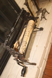 Vintage Cast Iron Farmhouse Fireplace Newspaper Log Roller Stand Fire Starter (A-4)