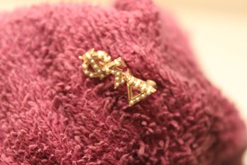 Phi Sigma Delta Fraternity Pin 10K Gold, Seed Pearls