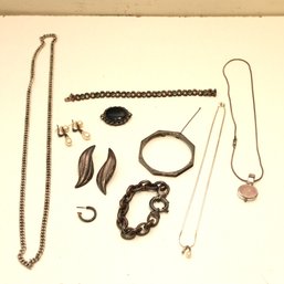 A Nice Mix Of Sterling Silver .925 Jewelry (J-16)