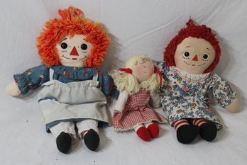 Raggedy Anne Dolls. (B-39)