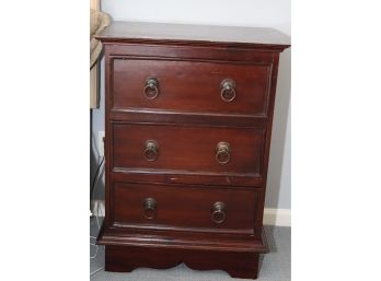 Small Wooden 3 Drawer Dresser End Table Nightstand