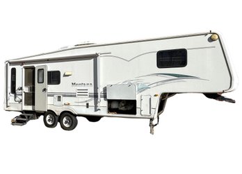 2002 Keystone Montana Fifth Wheel Trailer