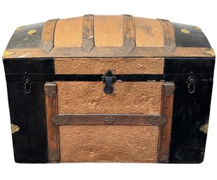 Dome Top Or Humpback Steamer Trunk