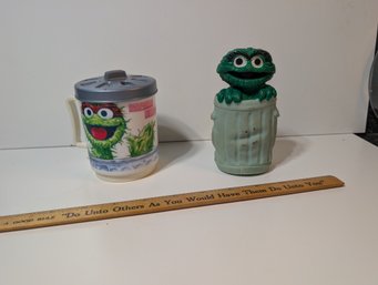 Vintage 1970s Oscar The Grouch Sesame Street Mug With Lid And Rubber Squeak Toy