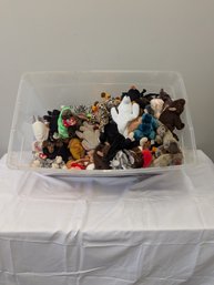 Huge Vintage Ty Beanie Babies Lot Bin 90 Plush Toys Animals With Tags Monkeys Bears Leopards Estate Find