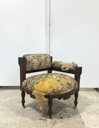 Vintage English-Style Rolling Parlor Corner Chair