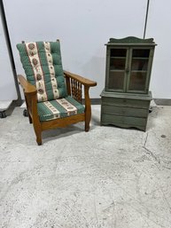 1900s Oak Victorian Childs Morris Chair With 2 Sets Of Cushions And Hutch