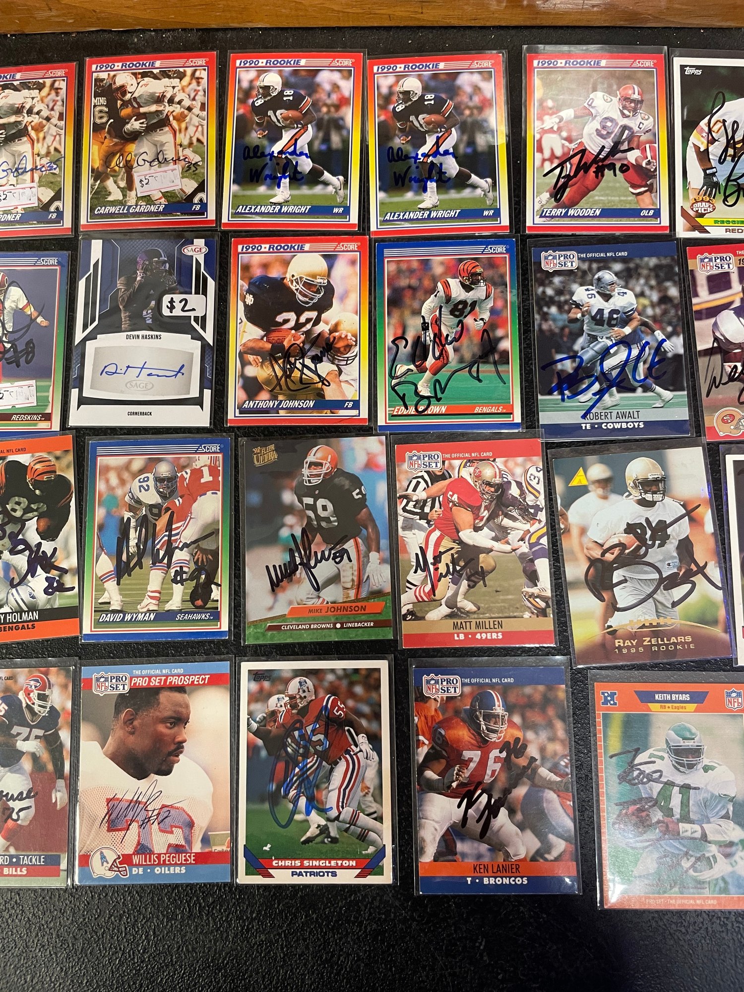50 AUTOGRAPHED SPORTS CARDS #5301 | Auctionninja.com